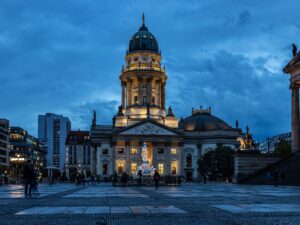 VALSES Y MEDITERRÁNEO 19 DÍAS