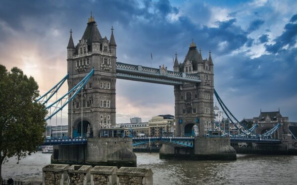 LONDRES, PAÍSES BAJOS, EL RIN Y PARÍS 11 DÍAS