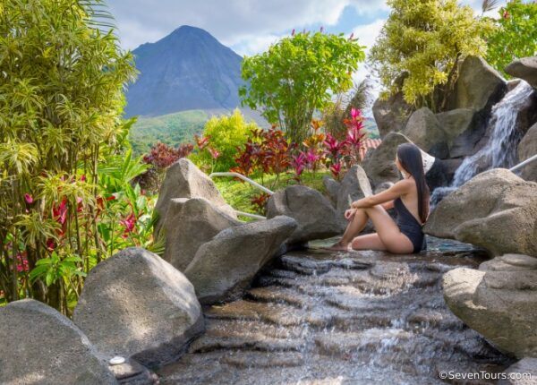 TOUR VOLCÁN ARENAL. KIORO HOTEL & SPA AGUAS TERMALES TITOKÚ