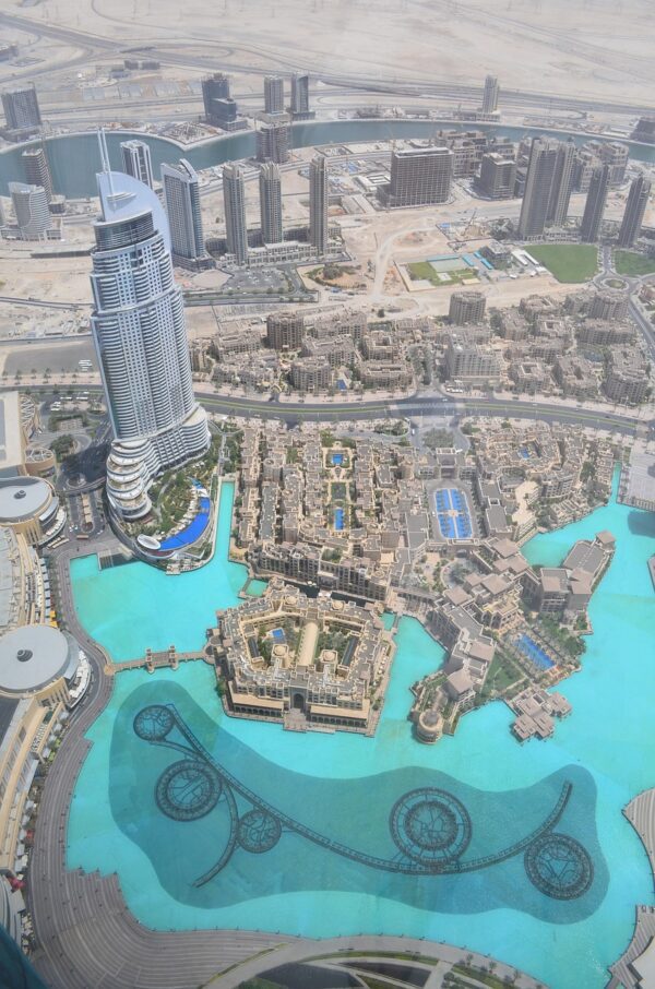 EMIRATOS SALVAJE 8 DÍAS