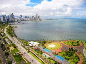 TOUR POIN, TOUR VIRTUAL 360 + MIRADOR DE CRISTAL + MUSEO DE LUCES PANAMÁ
