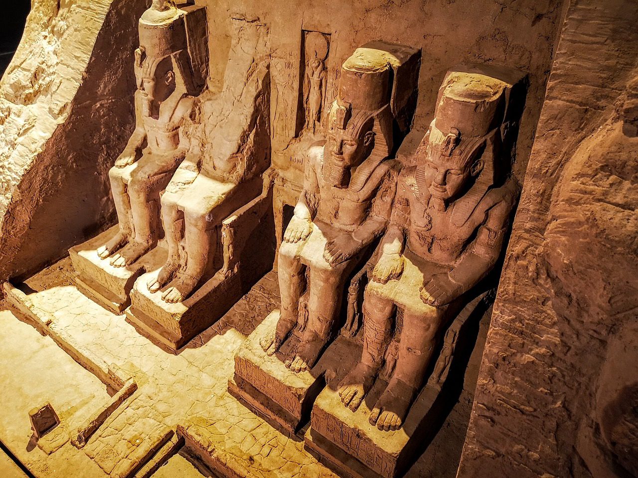 EGIPTO FARAÓNICO CON ABU SIMBEL 8 DÍAS